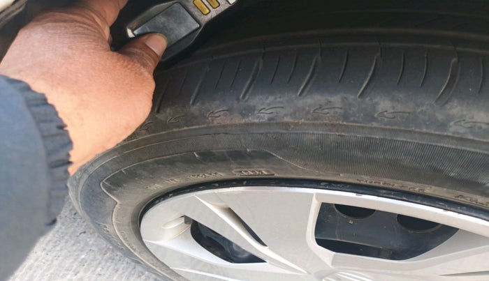 2023 Honda City 1.5L I-VTEC SV, Petrol, Manual, 12,757 km, tyre