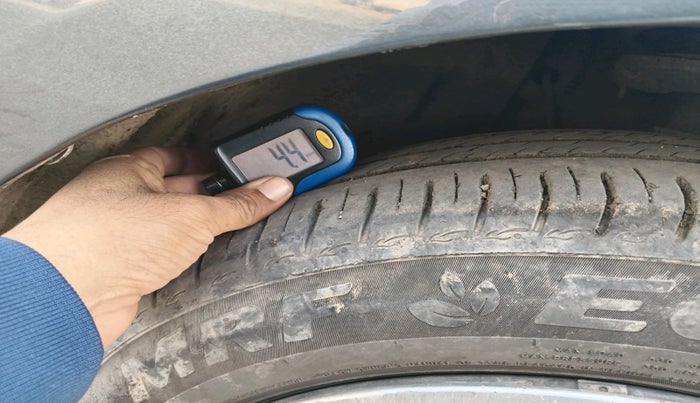 2024 Tata ALTROZ XM PLUS PETROL, Petrol, Manual, 41,983 km, tyre