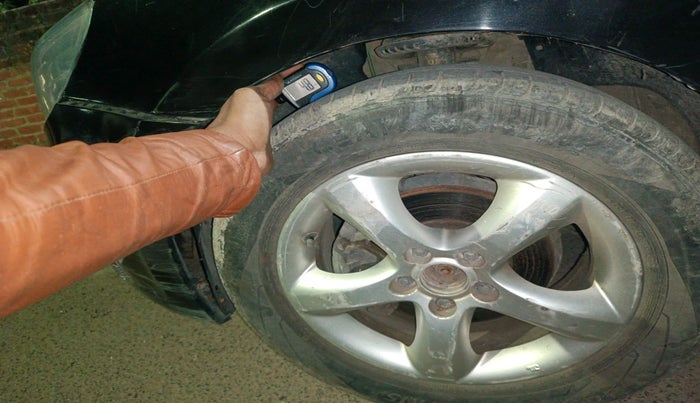 2012 Skoda Rapid ELEGANCE 1.6 TDI CR MT, Diesel, Manual, 1,48,221 km, tyre