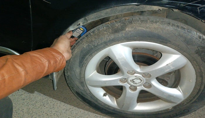 2012 Skoda Rapid ELEGANCE 1.6 TDI CR MT, Diesel, Manual, 1,48,221 km, tyre