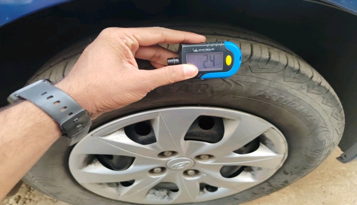 2015 Hyundai Elite i20 SPORTZ 1.4 CRDI, Diesel, Manual, 64,119 km, tyre