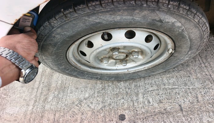 2012 Hyundai Eon D-LITE+, Petrol, Manual, 74,222 km, tyre