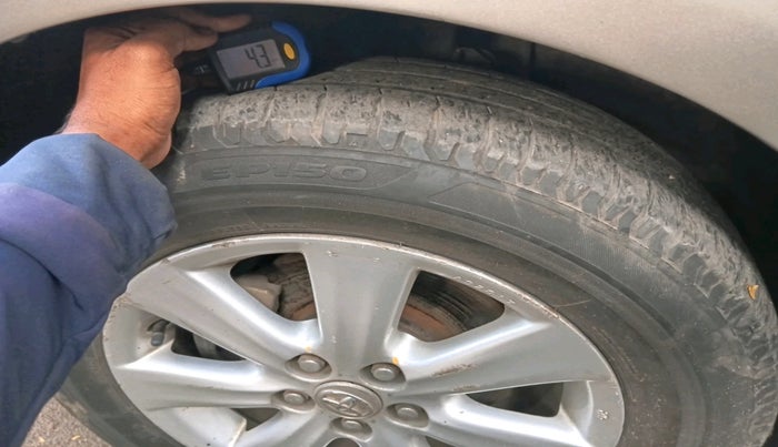 2011 Toyota Corolla Altis G DIESEL, Diesel, Manual, 86,403 km, tyre