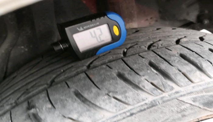 2015 Honda Amaze 1.2L I-VTEC S, Petrol, Manual, 75,723 km, tyre