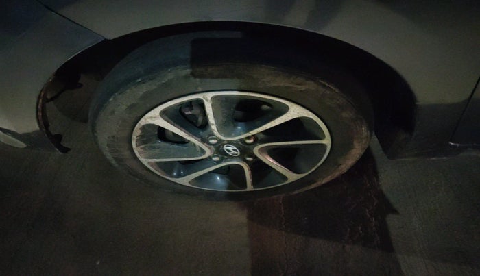 2017 Hyundai Grand i10 ASTA 1.2 KAPPA VTVT, Petrol, Manual, 63,986 km, tyre