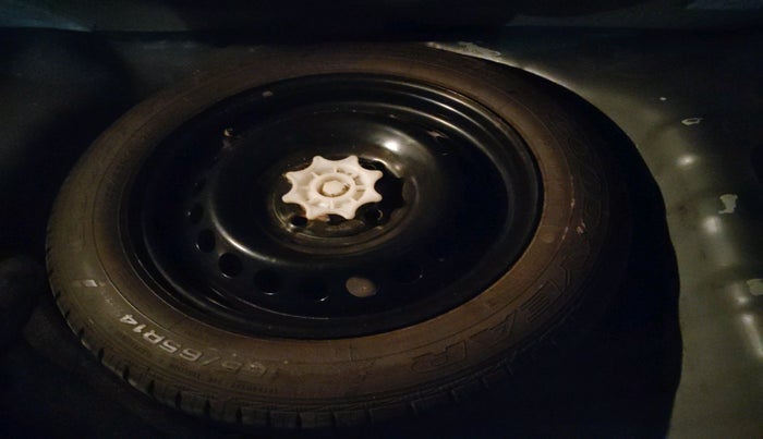 2017 Hyundai Grand i10 ASTA 1.2 KAPPA VTVT, Petrol, Manual, 63,986 km, tyre