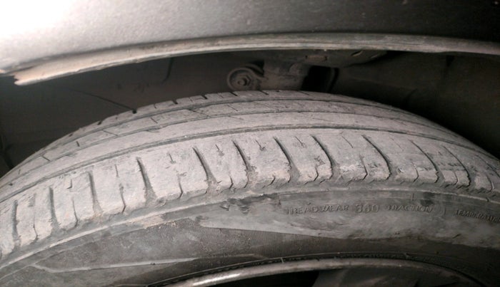 2011 Honda City 1.5L I-VTEC V MT, Petrol, Manual, 1,47,349 km, tyre