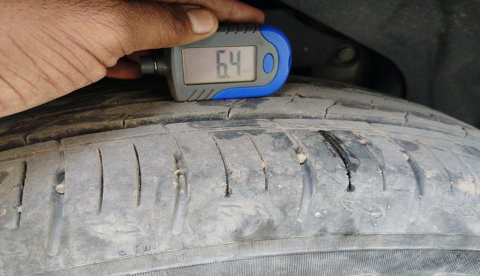 2024 Tata Safari PURE PLUS S AT, Diesel, Automatic, 29,507 km, tyre