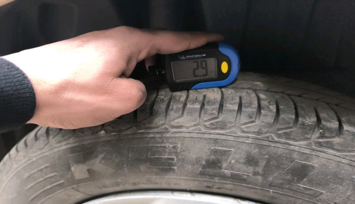 2021 Maruti Dzire LXI, Petrol, Manual, 95,325 km, tyre