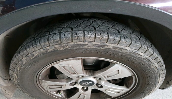 2014 Mahindra XUV500 W8, Diesel, Manual, 89,584 km, tyre