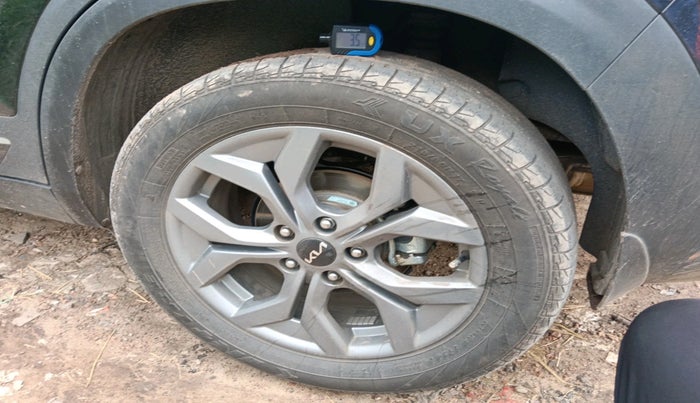 2024 KIA SELTOS  HTX 1.5 PETROL MT, Petrol, Manual, 23,259 km, tyre