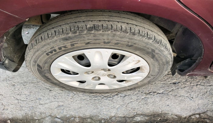 2015 Honda Amaze 1.2L I-VTEC S, Petrol, Manual, 69,170 km, tyre