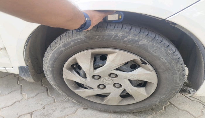 2015 Honda Amaze 1.5L I-DTEC S, Diesel, Manual, 1,55,703 km, tyre