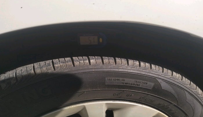 2018 Maruti Swift VDI AMT, Diesel, Automatic, 59,099 km, tyre