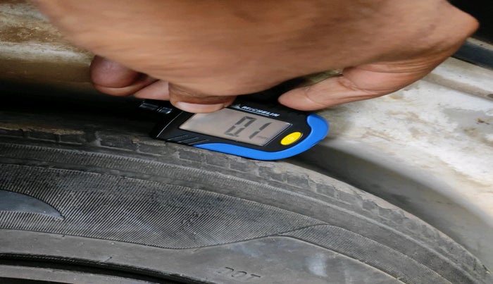 2013 Maruti Ritz VDI, Diesel, Manual, 1,43,869 km, tyre