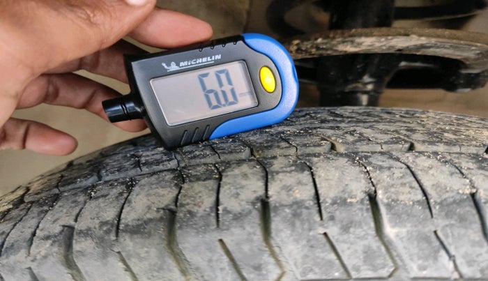 2013 Maruti Ritz VDI, Diesel, Manual, 1,43,869 km, tyre