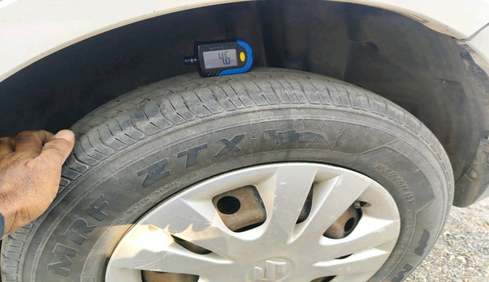 2014 Maruti Swift Dzire VDI, Diesel, Manual, 1,31,842 km, tyre