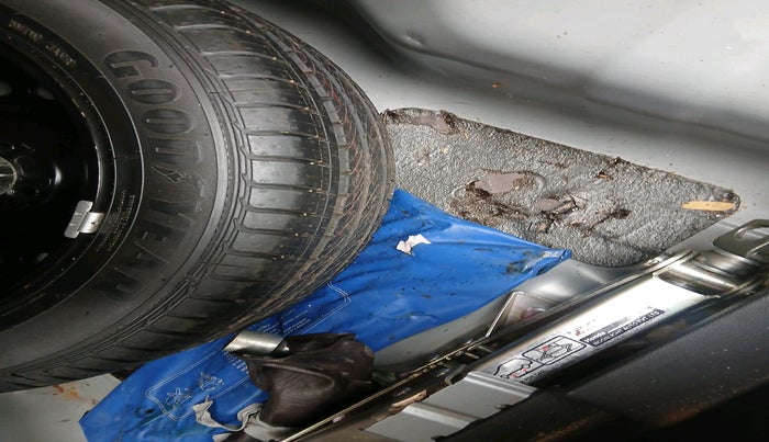 2019 Honda City 1.5L I-VTE V CVT, Petrol, Automatic, 44,716 km, tyre