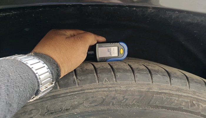 2012 BMW X5 xDrive 30d, Diesel, Automatic, 49,648 km, tyre