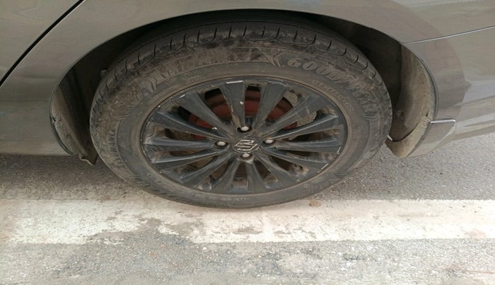 2020 Maruti Ciaz DELTA 1.5 SHVS MT PETROL, Petrol, Manual, 1,04,310 km, tyre