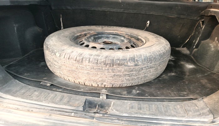 2020 Tata Harrier XM 2.0L KRYOTEC, Diesel, Manual, 1,04,584 km, tyre