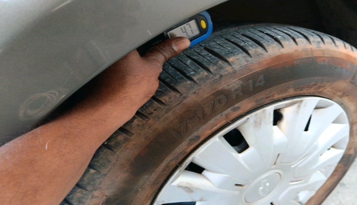 2013 Chevrolet Sail UVA 1.2 LS, Petrol, Manual, 90,108 km, tyre