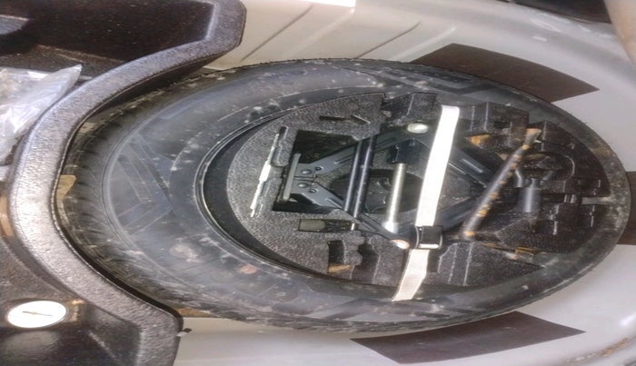 2016 Skoda Rapid AMBITION 1.5 TDI AT, Diesel, Automatic, 89,079 km, tyre