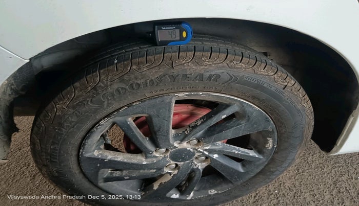 2016 Honda Jazz 1.2L I-VTEC V, Petrol, Manual, 1,16,621 km, tyre