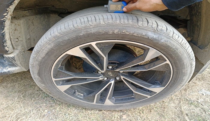 2025 Mahindra SCORPIO CLASSIC S 7STR, Diesel, Manual, 44,482 km, tyre