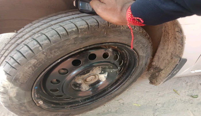 2017 Maruti Wagon R 1.0 VXI, Petrol, Manual, 47,942 km, tyre
