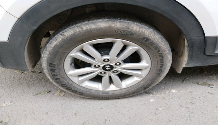 2017 Hyundai Creta SX PLUS 1.6 PETROL, Petrol, Manual, 41,482 km, tyre