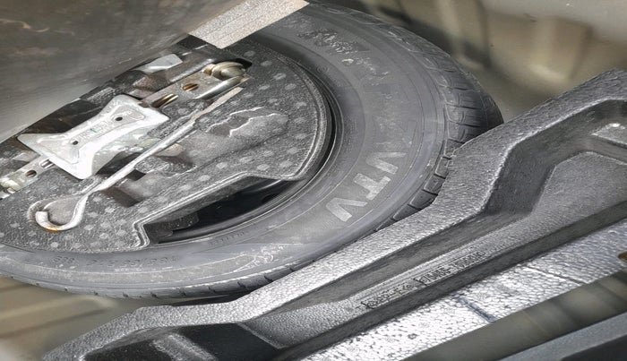 2018 Maruti Ciaz ALPHA  AT 1.5 SHVS PETROL, Petrol, Automatic, 71,078 km, tyre