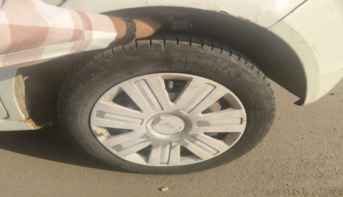 2011 Ford Figo EXI 1.4 DIESEL, Diesel, Manual, 99,257 km, tyre