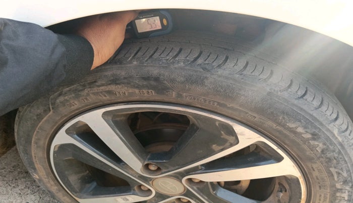 2021 Tata ALTROZ XZ PETROL, Petrol, Manual, 16,603 km, tyre