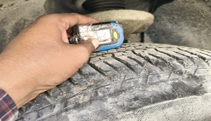 2014 Mahindra XUV500 W8, Diesel, Manual, 86,143 km, tyre