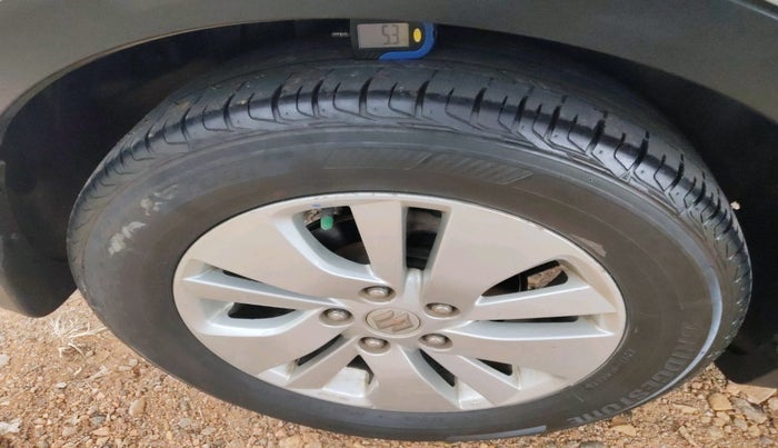 2015 Maruti S Cross ALPHA 1.3, Diesel, Manual, 95,294 km, tyre