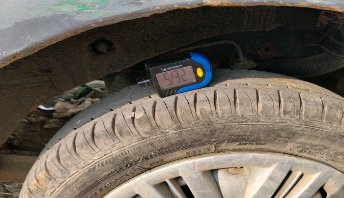 2012 Hyundai Santro Xing GLS, Petrol, Manual, 1,05,646 km, tyre