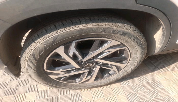 2024 Hyundai Creta SX (O) 1.5 TURBO DCT, Petrol, Automatic, 11,294 km, tyre