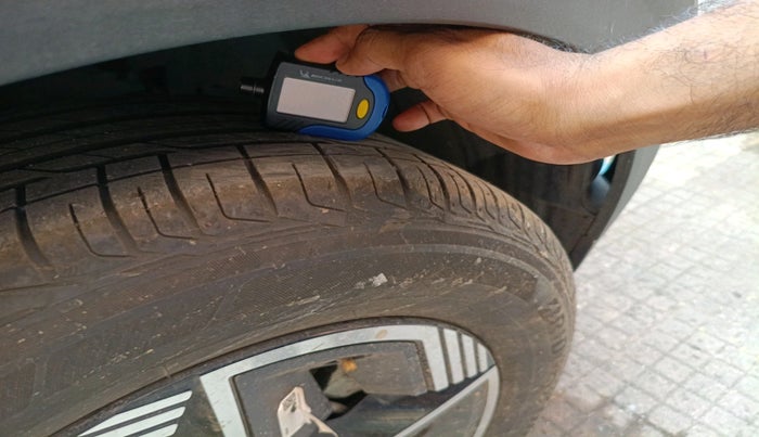 2024 Tata NEXON CREATIVE+ SUNROOF AMT 1.2 PETROL, Petrol, Automatic, 2,100 km, tyre