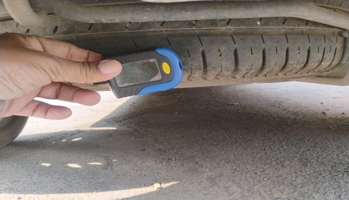 2023 Maruti Ertiga ZXI (O) CNG, Petrol, Manual, 78,448 km, tyre