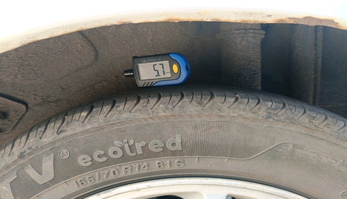 2013 Chevrolet Sail UVA 1.2 LT ABS, Petrol, Manual, 1,42,439 km, tyre