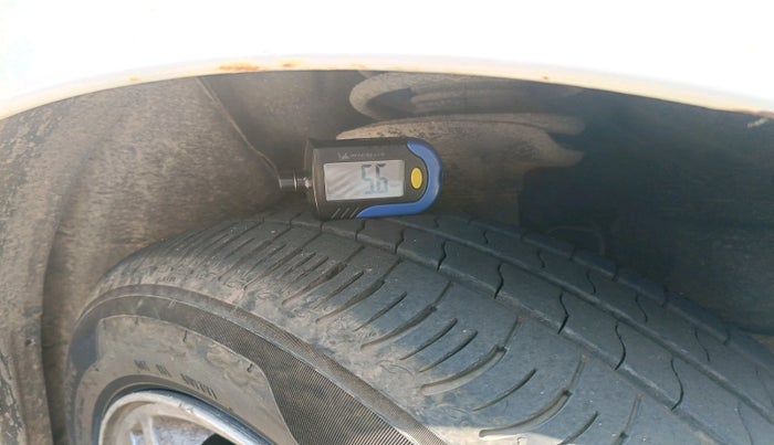 2013 Chevrolet Sail UVA 1.2 LT ABS, Petrol, Manual, 1,42,439 km, tyre