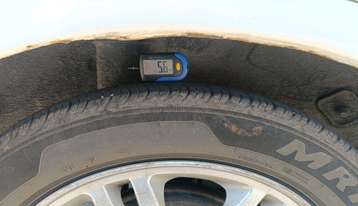 2013 Chevrolet Sail UVA 1.2 LT ABS, Petrol, Manual, 1,42,439 km, tyre