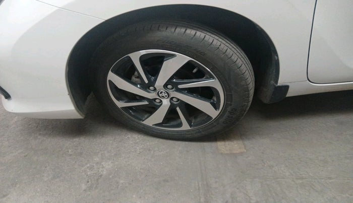 2023 Toyota Glanza G AMT, Petrol, Automatic, 15,730 km, tyre