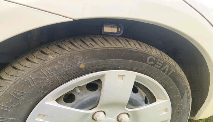 2010 Chevrolet Aveo LS 1.4, Petrol, Manual, 19,817 km, tyre