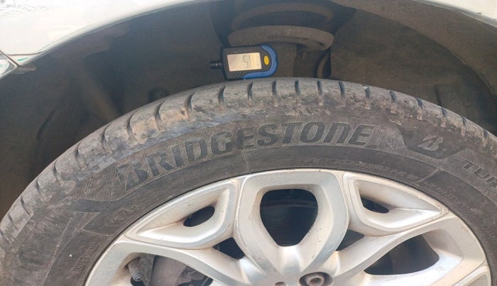 2017 Ford Ecosport TITANIUM 1.5L DIESEL, Diesel, Manual, 1,12,973 km, tyre