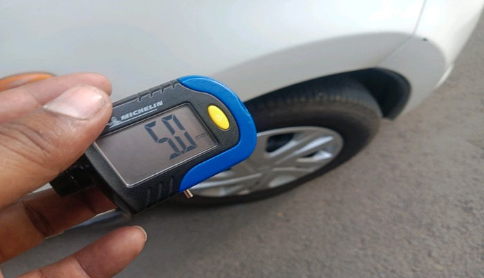 2011 Maruti A Star VXI (ABS) AT, Petrol, Automatic, 93,213 km, tyre