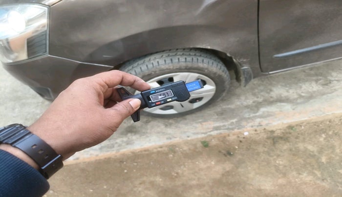 2017 Maruti Wagon R 1.0 VXI, Petrol, Manual, 47,865 km, tyre