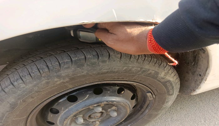 2014 Maruti Wagon R 1.0 LXI CNG, Petrol, Manual, 67,225 km, tyre