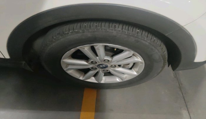 2016 Hyundai Creta SX PLUS 1.6 DIESEL, Diesel, Manual, 86,353 km, tyre